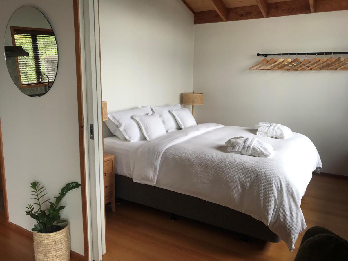 Adrift In Golden Bay- Absolute Beachfront Villas (Adults Only) Collingwood Εξωτερικό φωτογραφία